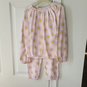 SIIX Pink Daisy Matching Set NWOT